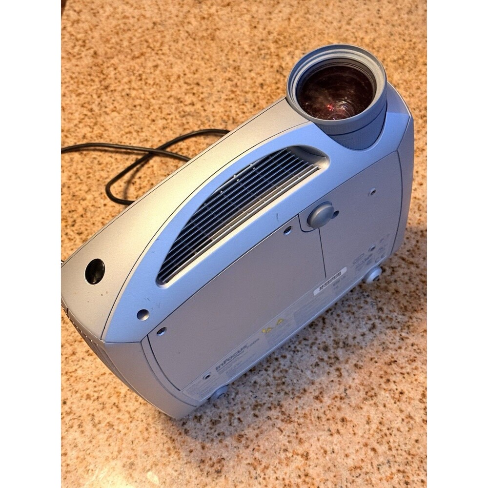 Infocus Screenplay 7205 projector , Turns On , No Remote And Untested. - Picture 8 of 16